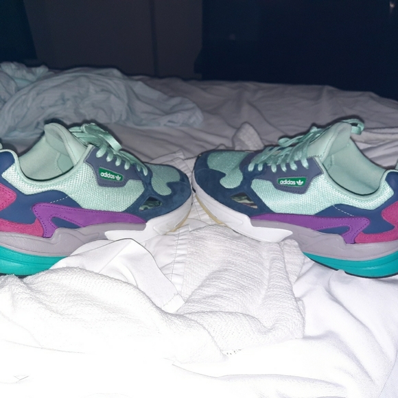 Adidas Falcon - Picture 3 of 6